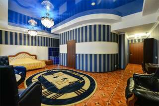 Гостиница Малибу Омск Люкс с джакузи или купелью-15