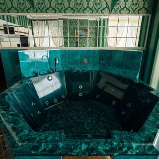 Гостиница Малибу Омск Люкс с джакузи-3