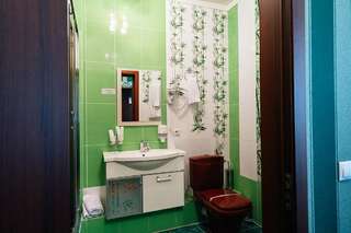 Гостиница Малибу Омск Люкс с джакузи или купелью-7