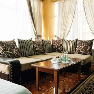 Гостиница Малибу Омск Люкс с джакузи-1